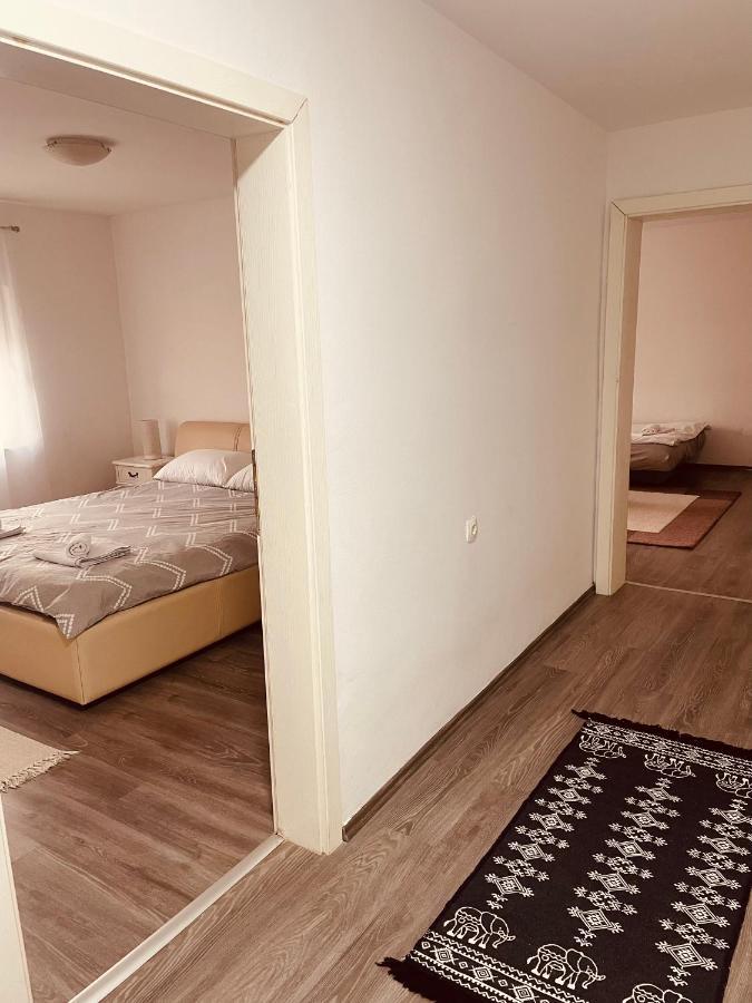 Mamma Mia! Apartment โมสตาร์ ภายนอก รูปภาพ