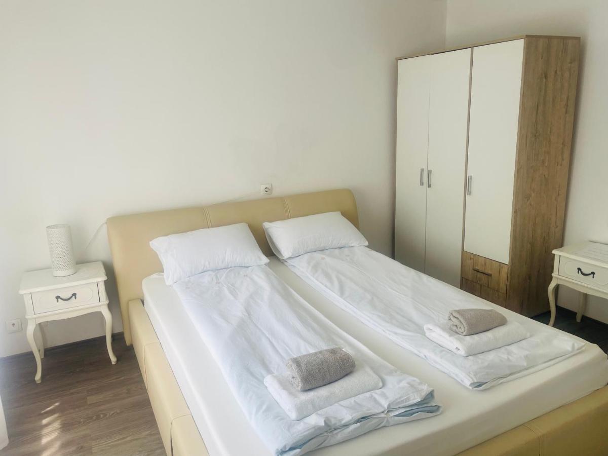 Mamma Mia! Apartment โมสตาร์ ภายนอก รูปภาพ