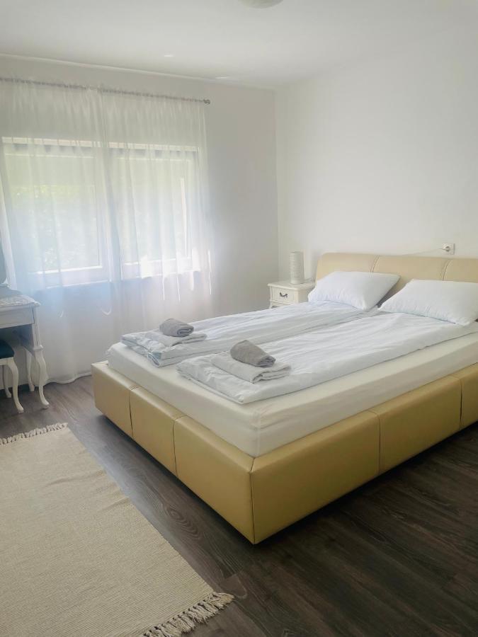 Mamma Mia! Apartment โมสตาร์ ภายนอก รูปภาพ