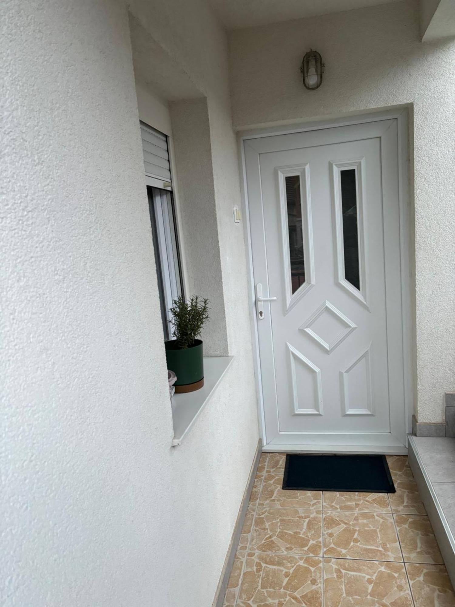 Mamma Mia! Apartment โมสตาร์ ภายนอก รูปภาพ